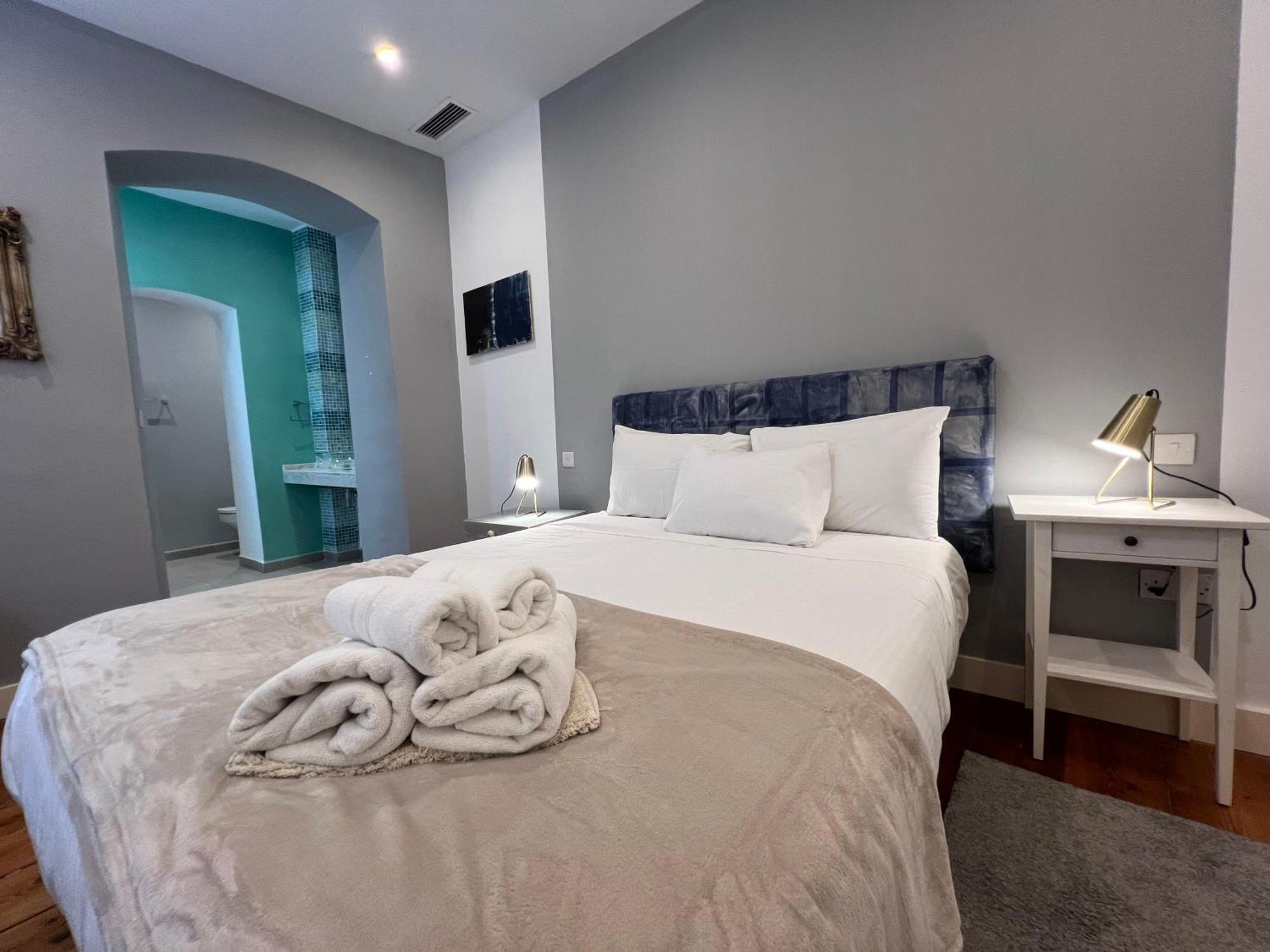 Luxe 2Br Family Oasis In Gibraltar Apartment ภายนอก รูปภาพ